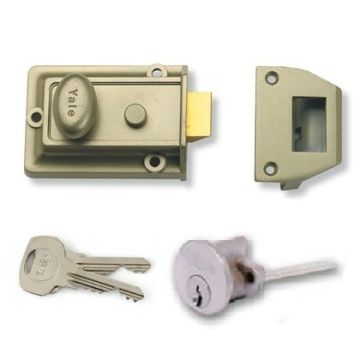 Yale 77 60mm Traditional Nightlatch Bronze/SC